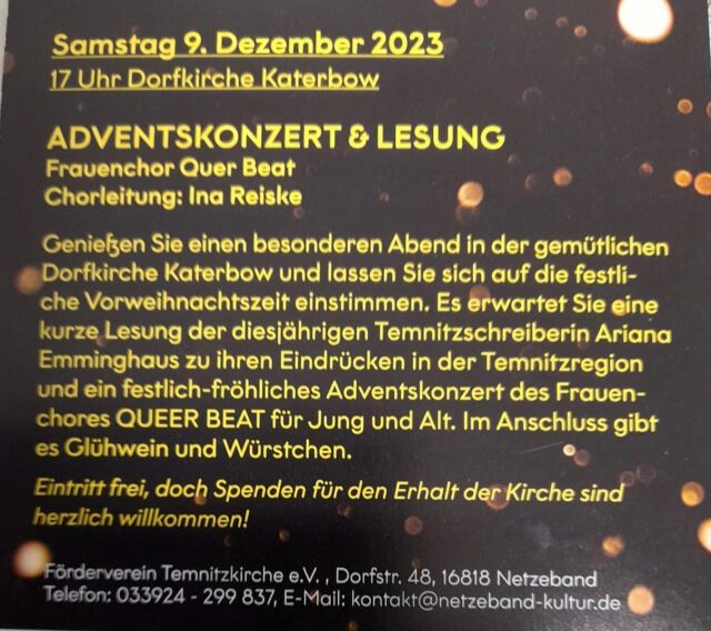 Morgen komme ich zurück nach Katerbow! 😻 
Tatsächlich meine erste Lesung so ganz vor Ort.

Kommt vorbei für wunderbaren Gesang, Kaffee, Kuchen Glühwein und Würstchen 🌭 oh und meine Lesung!

Als ich meine Residenz verlassen habe, sah es draußen noch ganz anders aus… und meine gelbe Jacke tarnte sich wunderbar in den gelben Blättern 🍂 

#temnitzschreiberin #temnitzschreiber #adventslesung 
🕯