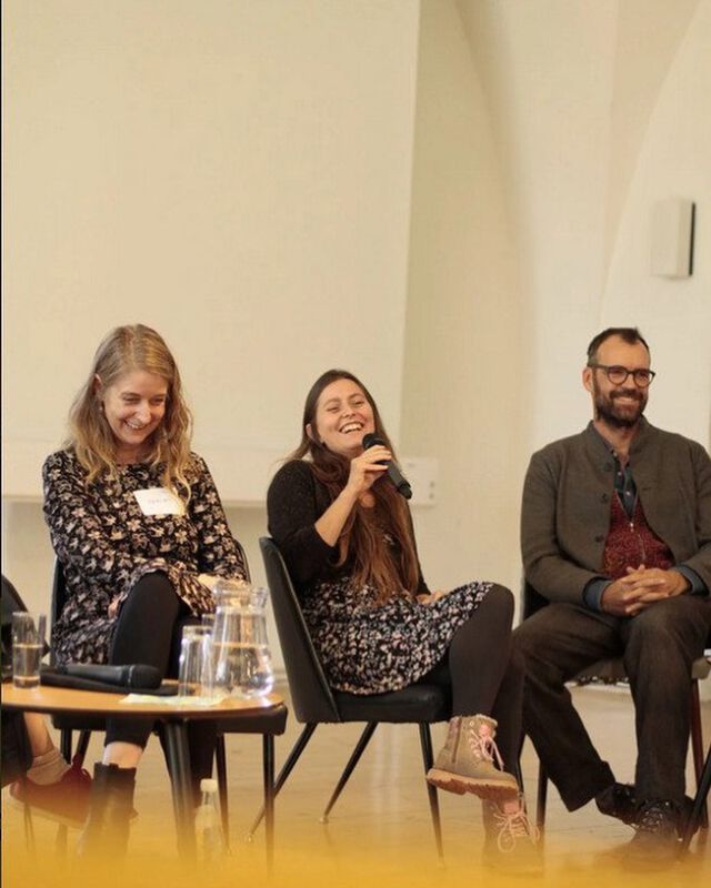 #throwback zur Literaturkonferenz Oder-Spree im Oktober 🍁

mit Friederike Frach und Eric Engelbracht

© Stefan List 

#temnitzschreiber #temnitzschreiberin #schreibresidenzen #aufenthaltsstipendium